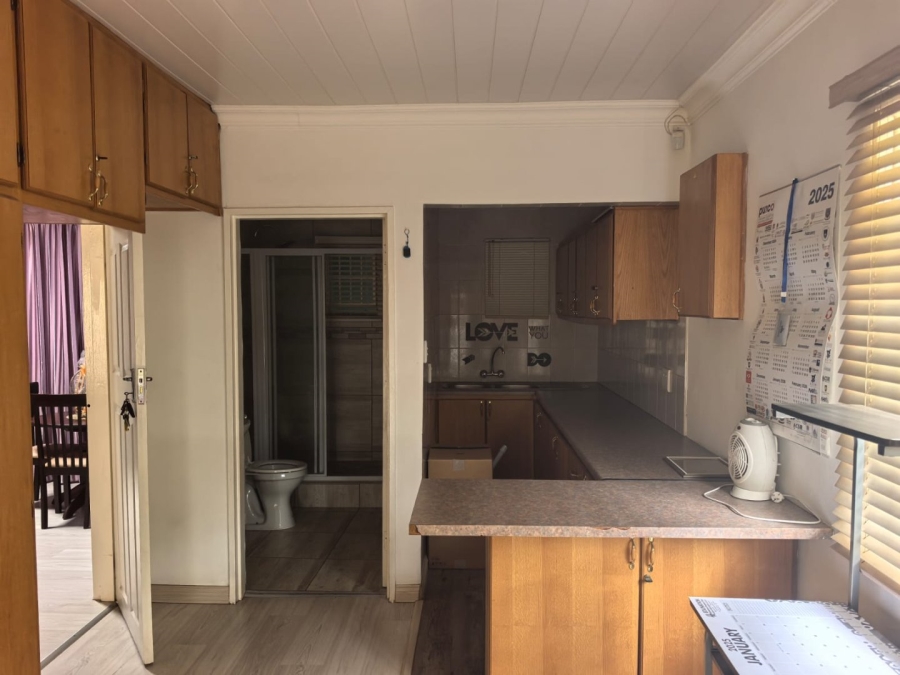 4 Bedroom Property for Sale in Pellissier Free State